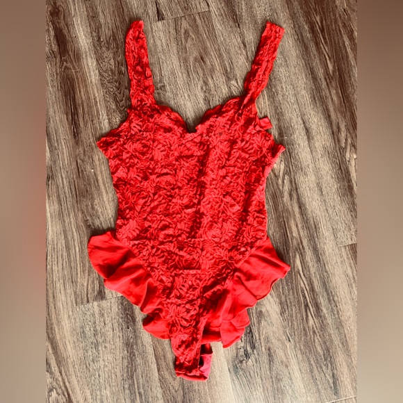 Vintage Victoria’s Secret red lace teddy lingerie large - Picture 2 of 8